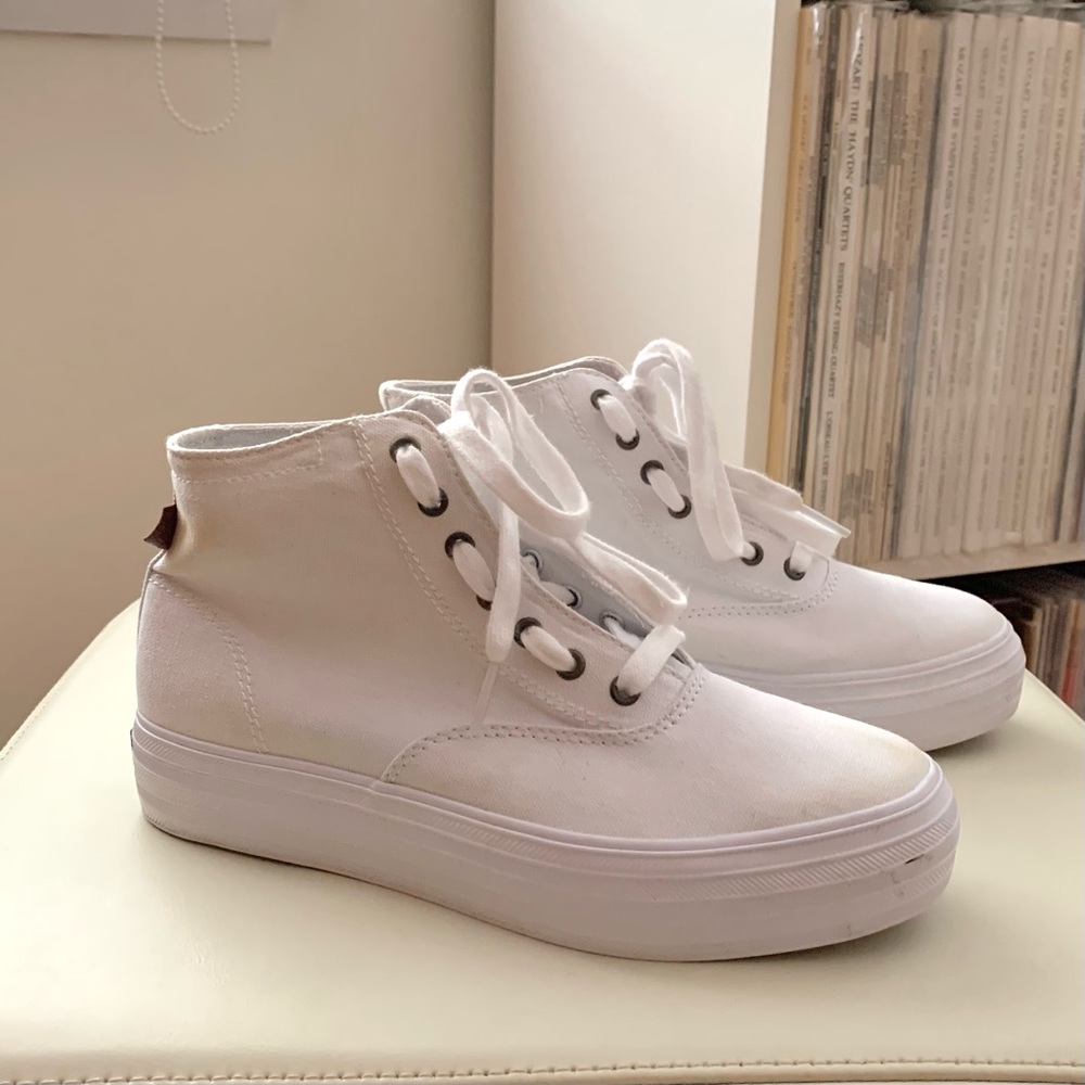 Keds Tripple High Top Canvas Lace-up Shoes, White, size 5